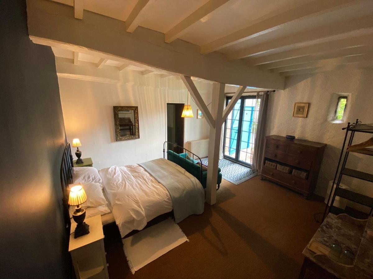 Domaine Du Tafiart Bed and Breakfast Sarron Exteriör bild