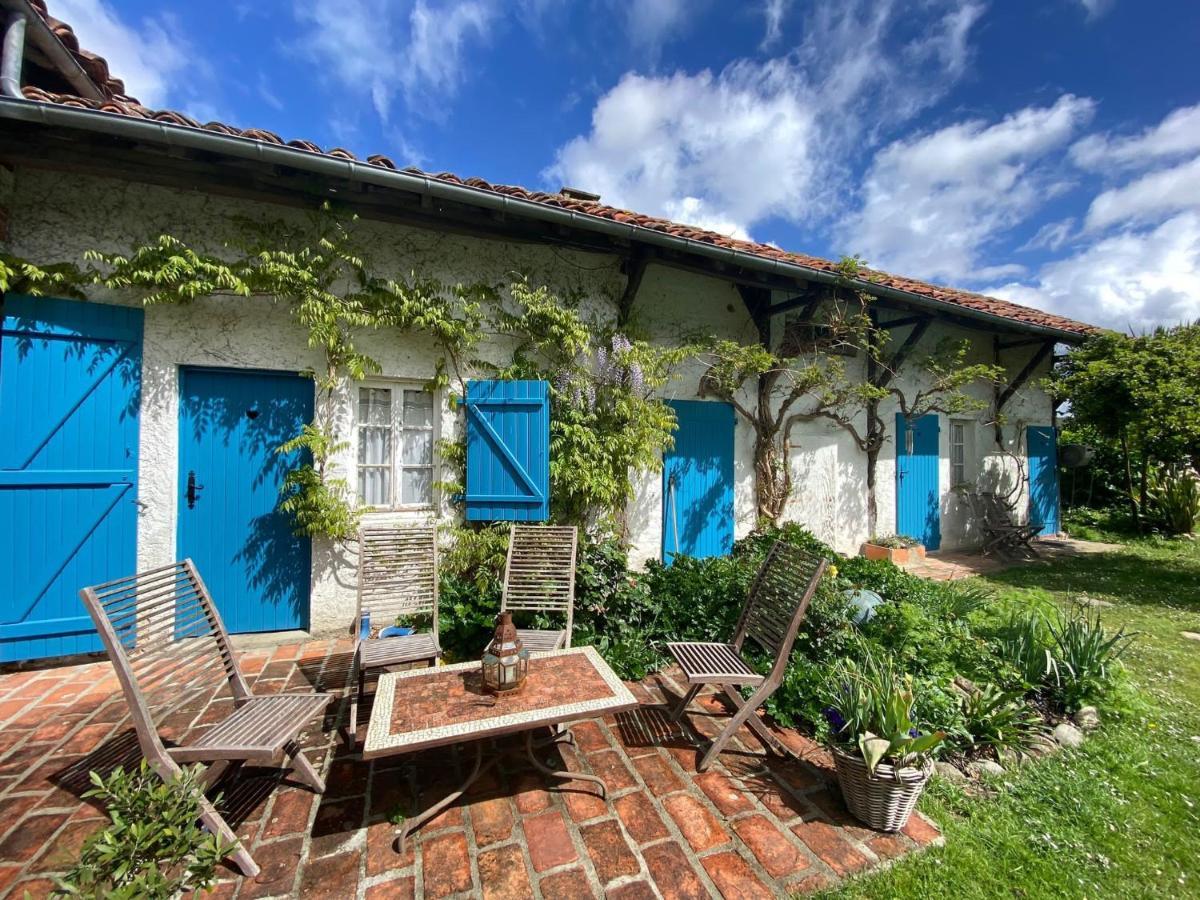 Domaine Du Tafiart Bed and Breakfast Sarron Exteriör bild