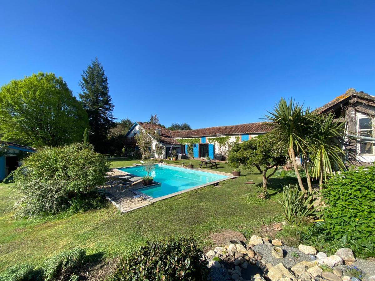 Domaine Du Tafiart Bed and Breakfast Sarron Exteriör bild