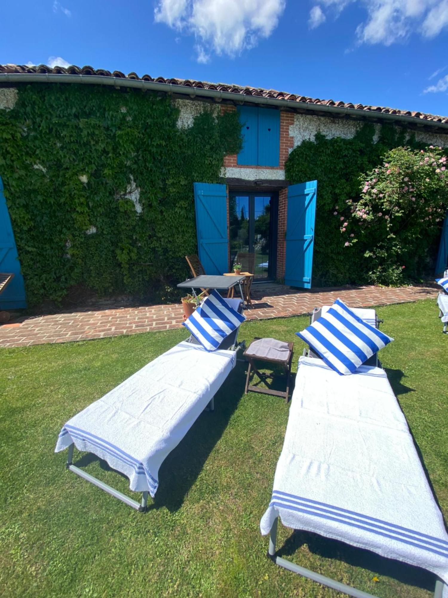 Domaine Du Tafiart Bed and Breakfast Sarron Exteriör bild