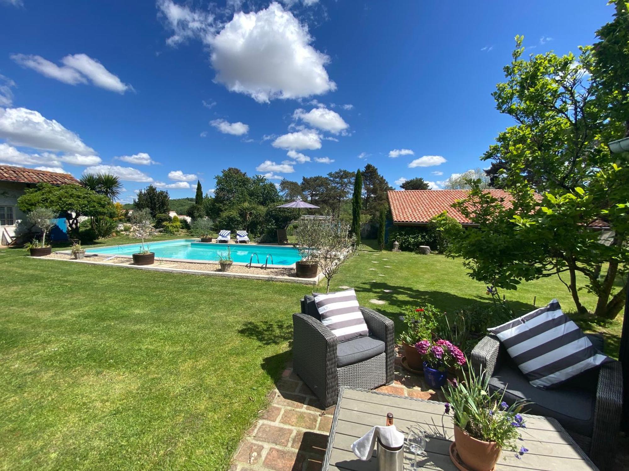 Domaine Du Tafiart Bed and Breakfast Sarron Exteriör bild